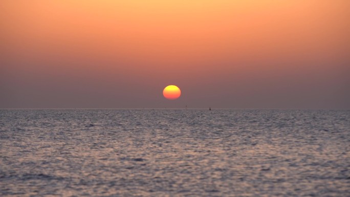 海边大海日出太阳长焦