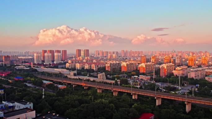 辽宁沈阳高铁列车城市风景航拍黄昏晚霞