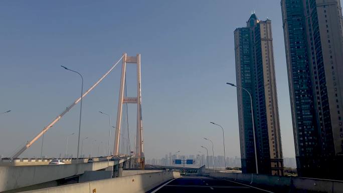 武汉杨泗港长江大桥交通道路开车驾驶