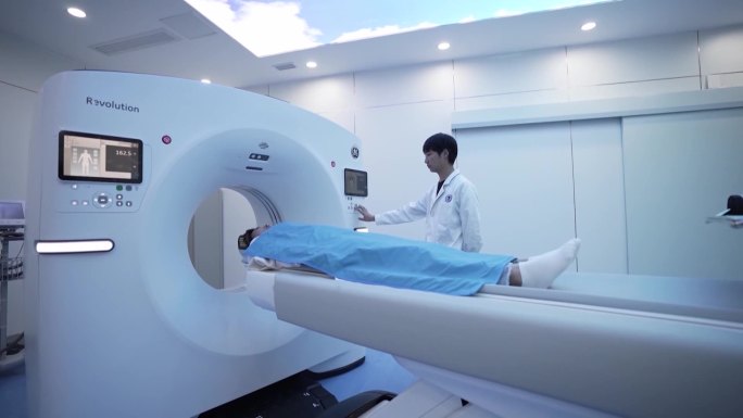 医院放射科螺旋CT检查