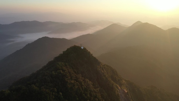 云海日出山照耀太阳云雾山水画中国风光大地