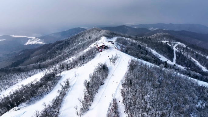 【4K】长白山滑雪场航拍空镜