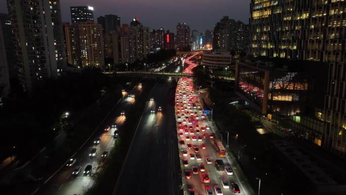 城市下班高峰期夜晚车流堵车