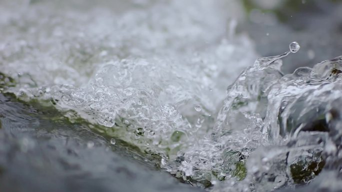 纯净流水 水花 酒水酿酒白酒