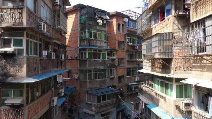 老旧破旧小区新旧城市对比