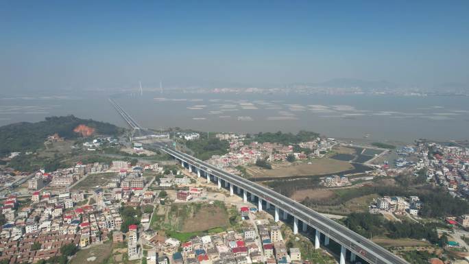 福建厦漳大桥和海门岛屿自然风光