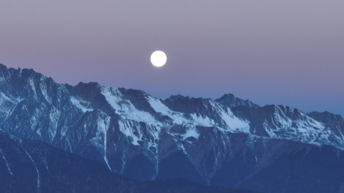 梅里雪山卡瓦格博日照金山朝霞晚霞星空银河