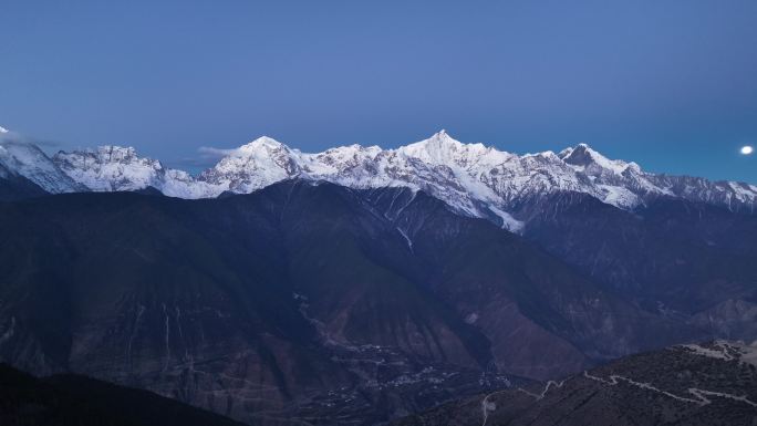 梅里雪山卡瓦格博日照金山朝霞晚霞星空银河