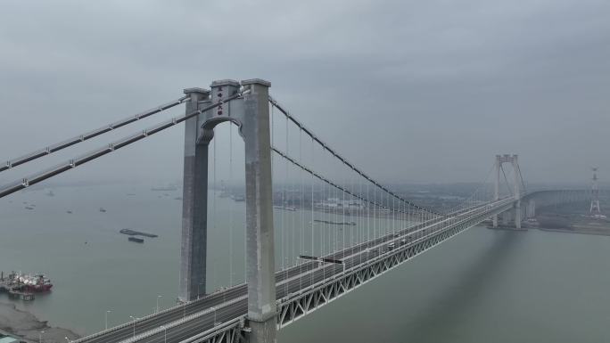 江苏五峰山长江大桥