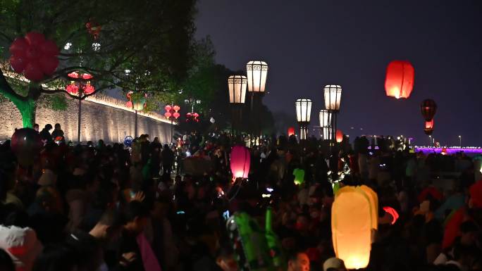 襄阳春节元宵节孔明灯天灯许愿灯节日风光