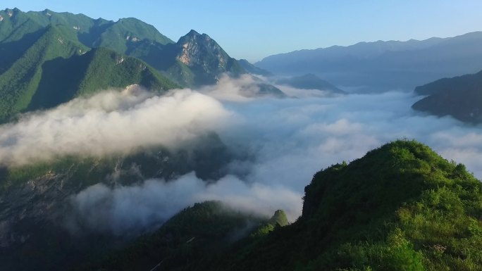 达州巴山大峡谷大寨子云海