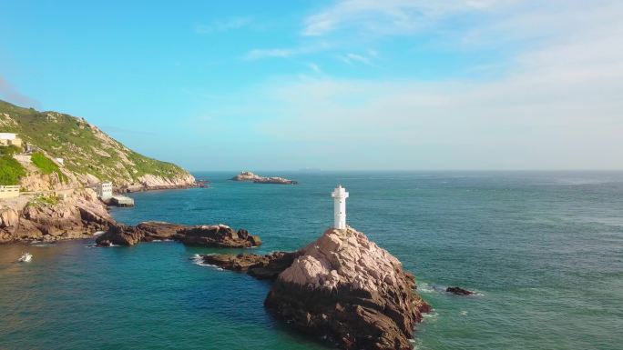 夏日微风海岛灯塔_舟山东极岛