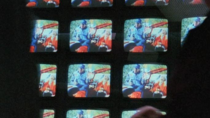 70年代百货商场电视机柜台展示进口电视机