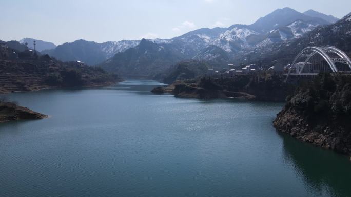 浙西大峡谷水库雪山