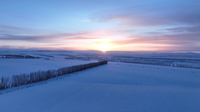 航拍暮色中的内蒙古雪原