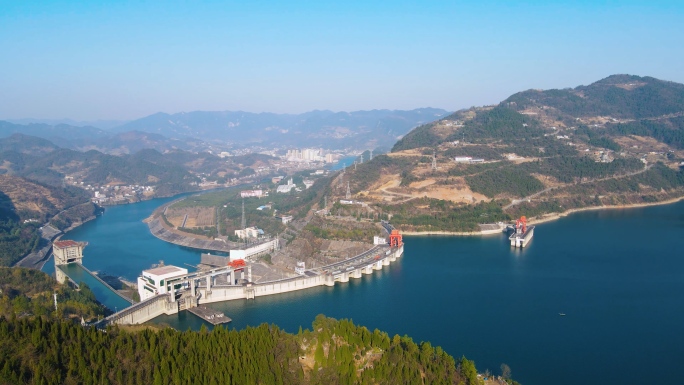 航拍湖北宜昌长阳县清江隔河岩水电站