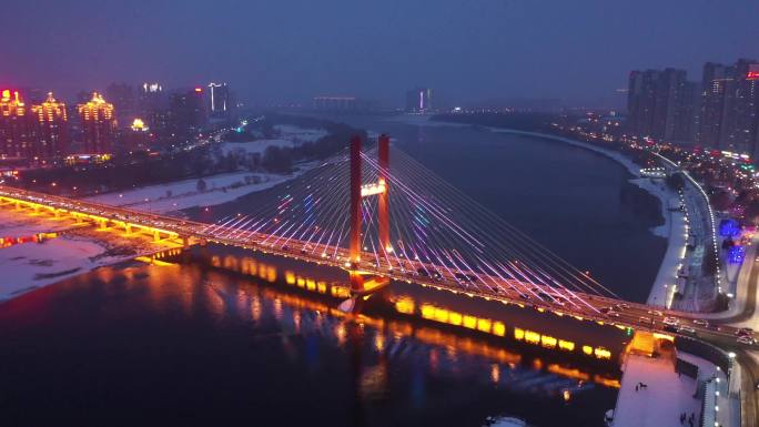 航拍吉林市松花江上的临江门大桥