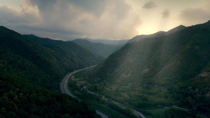 甘肃 西北 山区 高速公路