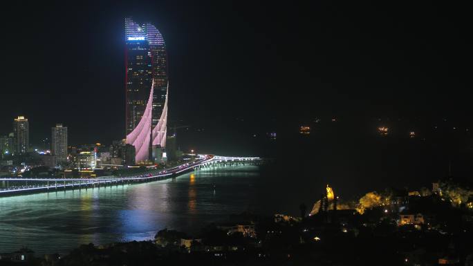 4K厦门鹭江道鼓浪屿双子楼城市夜景航拍