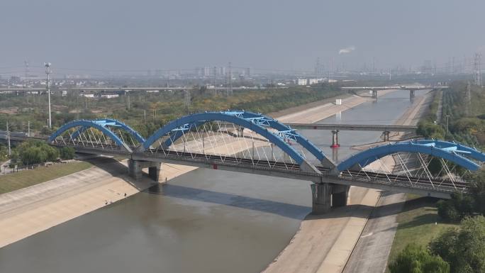 马汊河滁河河岸堤坝大桥