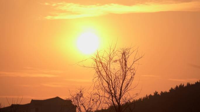 日出太阳升起，橙色天空暖色唯美天空