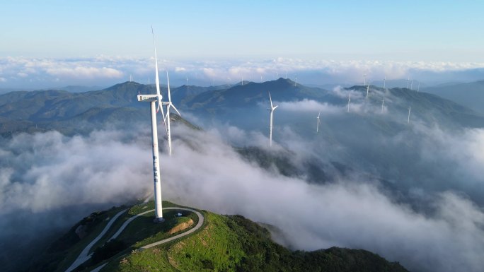 航拍大别山日出云海延时，风车、云海翻腾