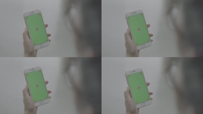 人使用手机特写近景屏幕扣绿绿幕