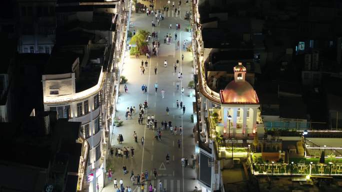 4K厦门高楼中山路鹭江道夜景城市航拍