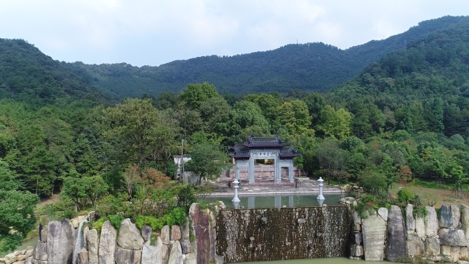 安吉灵峰寺航拍