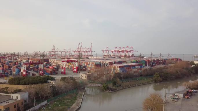 上海港口外贸出口航拍4k