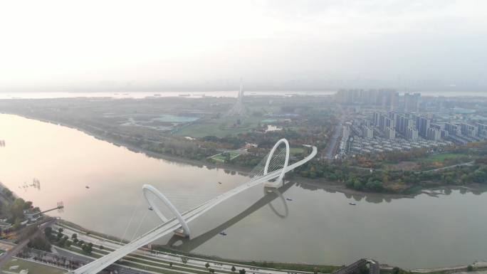 新地标南京之眼网红桥4K航拍视频素材