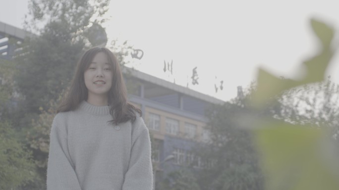 【4K灰度】大学美女访谈证言直播