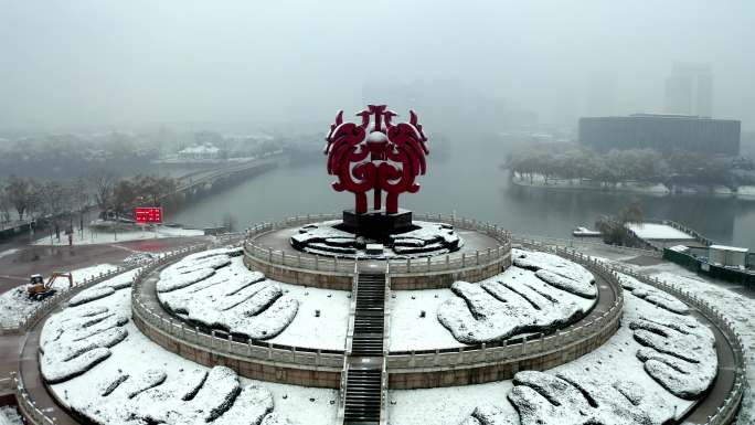 航拍江苏南京凤凰广场下雪