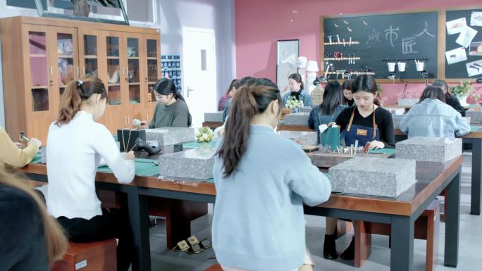 【4K】大学皮具实训工艺传承