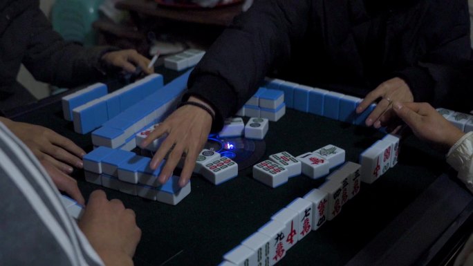打麻将赌博抓牌麻将机搓麻将反腐贿赂娱乐