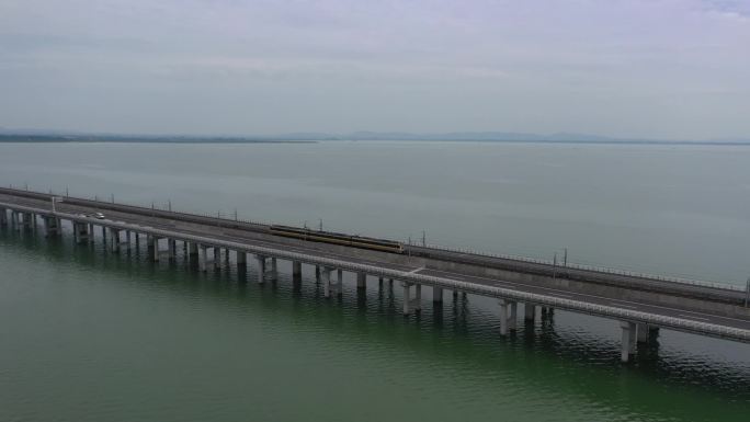 石臼湖特大桥