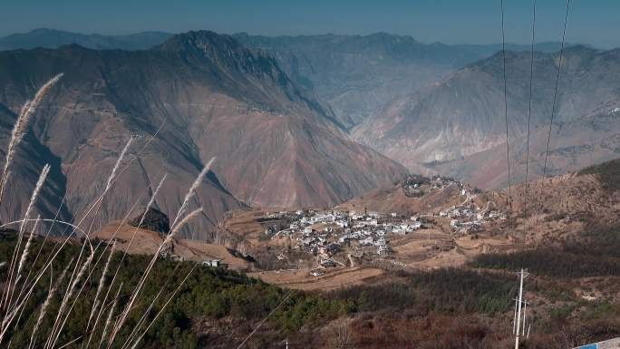 山区山村视频云南贫困山区村庄