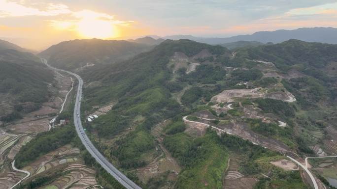 山区高速公路