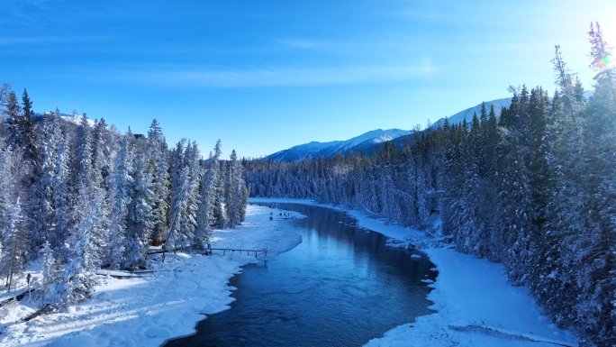 冬季航拍新疆阿勒泰喀纳斯禾木雪景