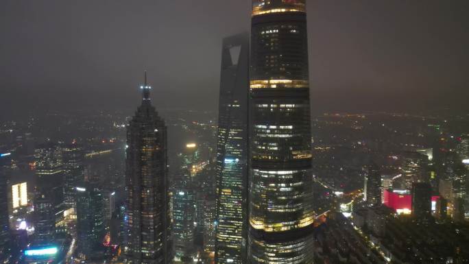 上海陆家嘴平流雾穿云城市夜景4K建筑航拍