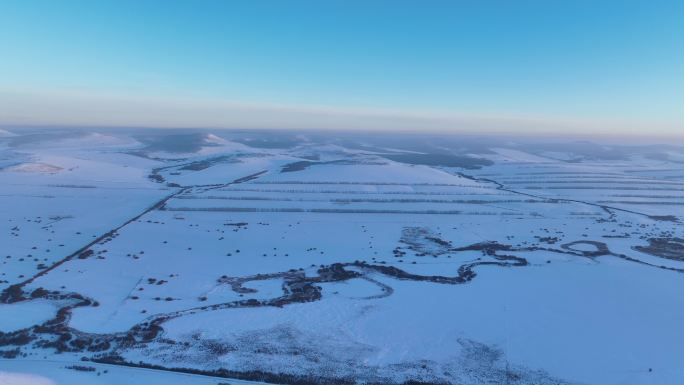 呼伦贝尔湿地雪野风光