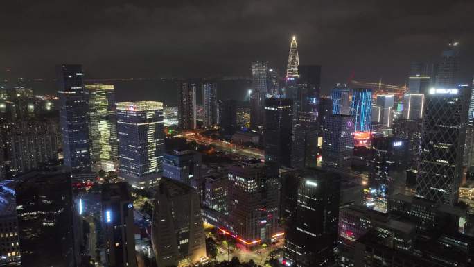 深圳南山区科技园建筑群夜景