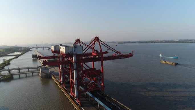 长江沿线电厂码头