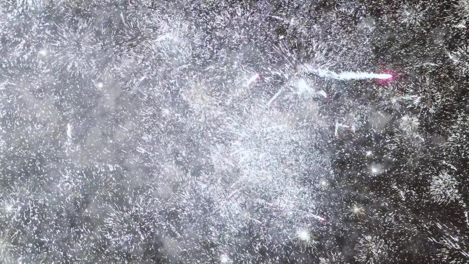第一视角新年烟花航拍