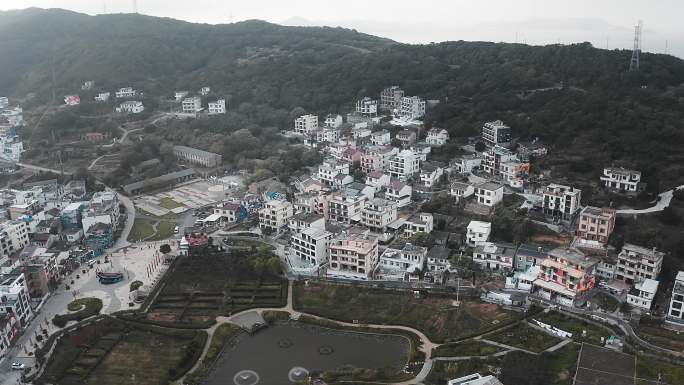 航拍浙江舟山嵊泗县东海渔村建筑