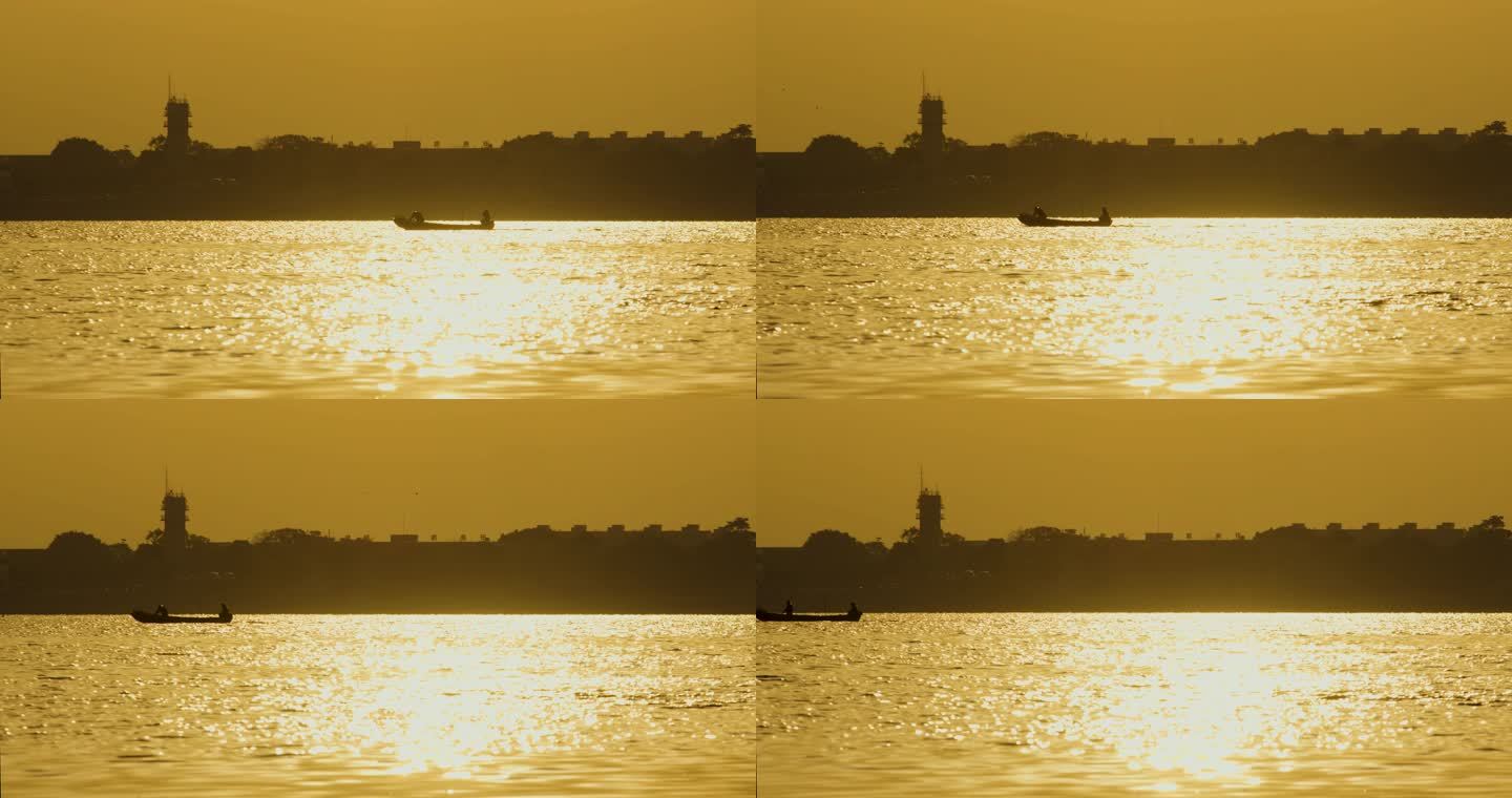 金色水面船只