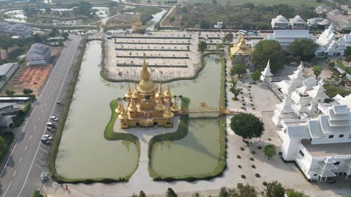 泰国白庙金塔