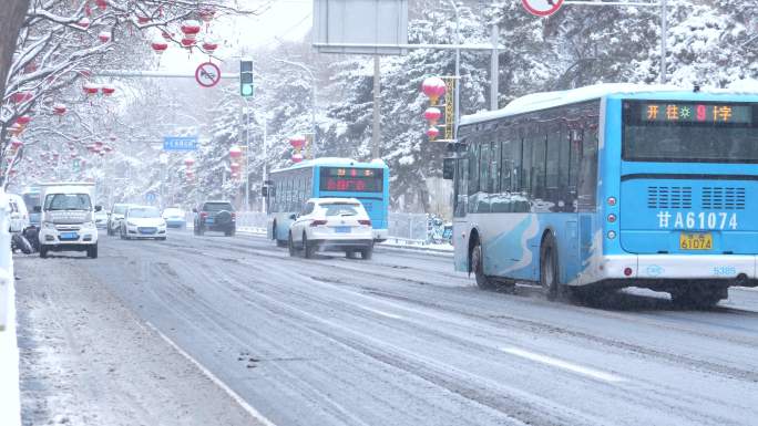 雪天路