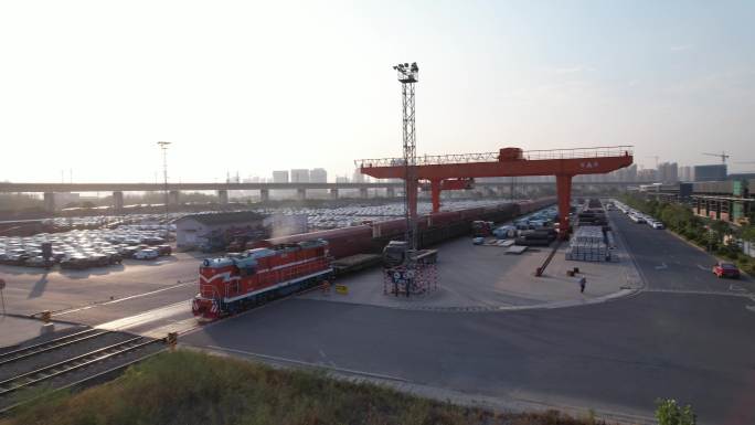 杭州北货场火车出发铁路运输物流园区货车