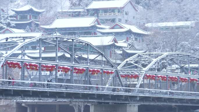 雪天中山桥